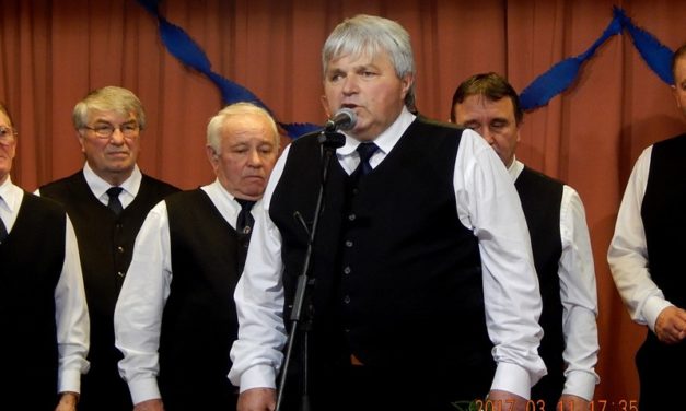 Niklán  a  Marcali  Bajtársi   Dalárda