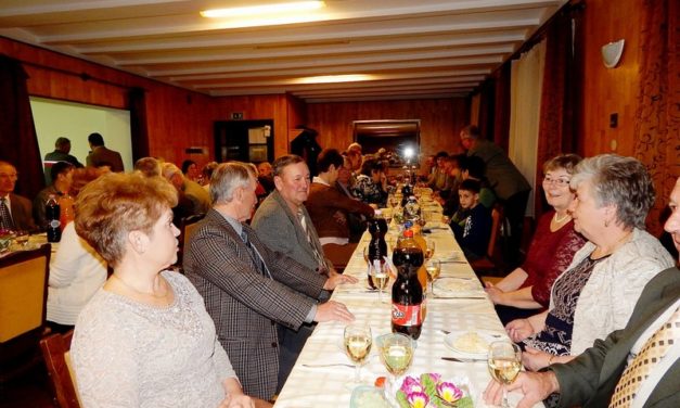 Nőnap  a  Marcali  Bajtársi  Egyesületnél