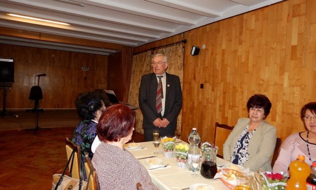 Nőnap  a  Marcali  Bajtársi  Egyesületnél