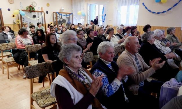 Niklán  a  Marcali  Bajtársi   Dalárda