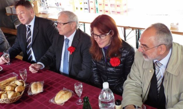 Szlovéniában  a  Marcali  Bajtársi  Egyesület  delegációja.