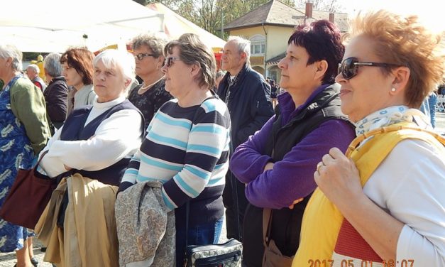 A Marcali  Bajtársi  Dalárda  ünnepi  programja