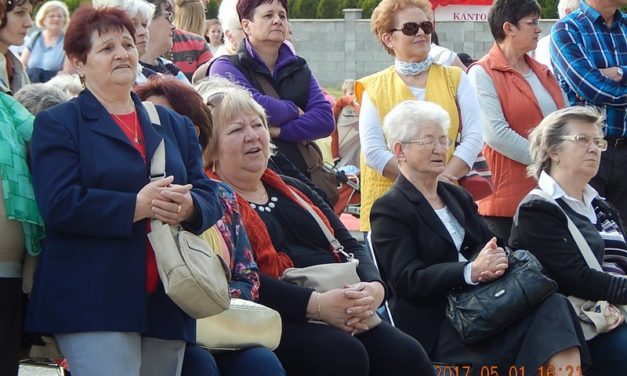 A Marcali  Bajtársi  Dalárda  ünnepi  programja