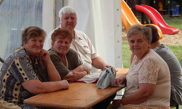 Boronkán  és  a fröccsfesztiválon  a  Marcali  Bajtársi  Dalárda