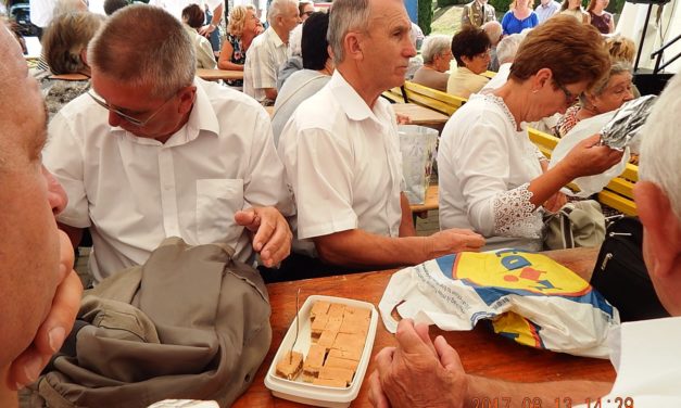 Marcali  Bajtársi  Dalárda  a Zalaapáti  Katonadal  Fesztiválon