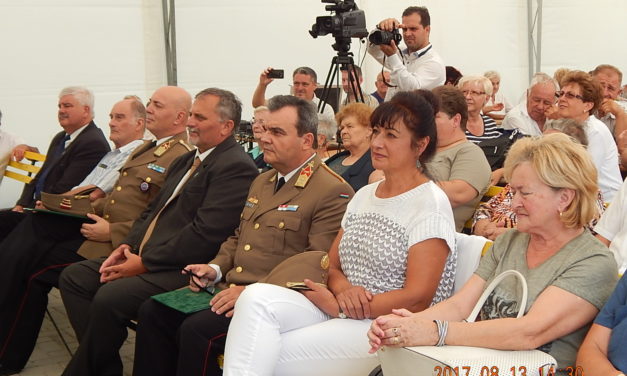 Marcali  Bajtársi  Dalárda  a Zalaapáti  Katonadal  Fesztiválon