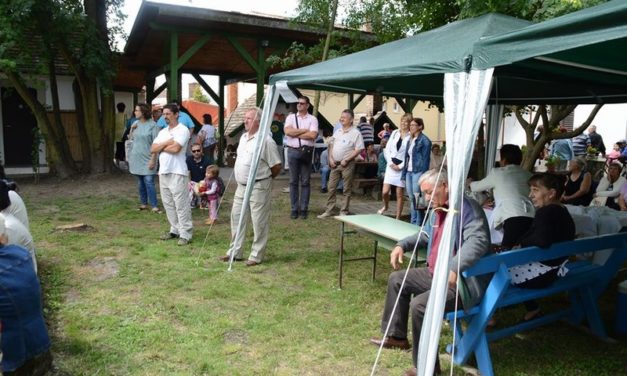 Mesztegnyőn  a  „Rétesfesztiválon”  szerepelt  a  Dalárda