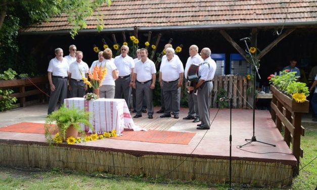 Mesztegnyőn  a  „Rétesfesztiválon”  szerepelt  a  Dalárda