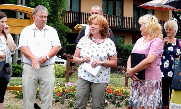 Szent  László  napon,  Mesztegnyőn  a  Dalárda