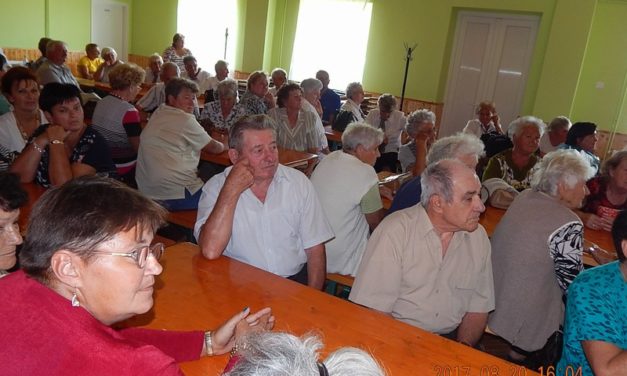 Balatonújlaki Falunapon a  Marcali  Bajtársi Dalárda