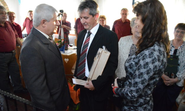 Domonkos  Árpád köszöntése 60.  születésnapján