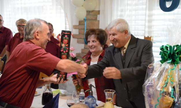 Domonkos  Árpád köszöntése 60.  születésnapján