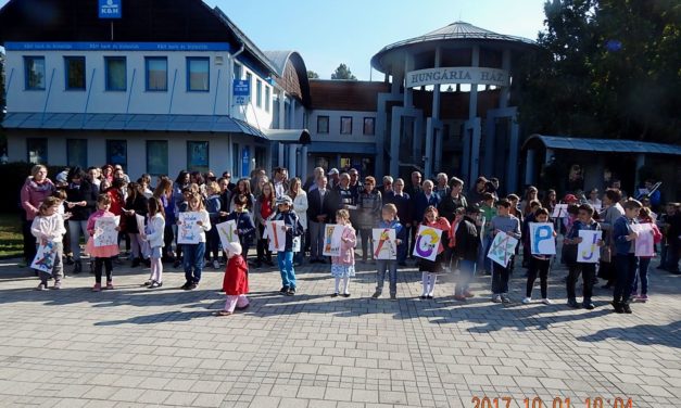 Bajtársi  Dalárda  a  Zene Világnap  Marcali  rendezvényén