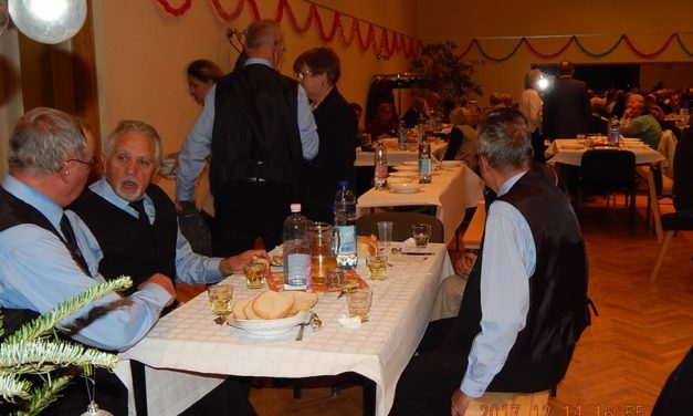 Idősek  Karácsonyán lépett  fel  a  Dalárda  Kaposfőn  és  Szőlősgyörökön