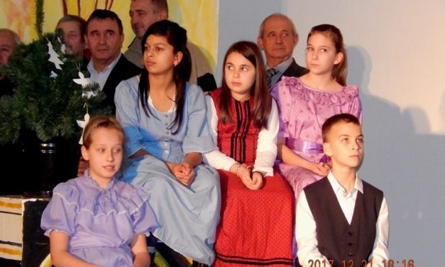 Kéthelyen  és  Sávolyon  lépett  fel  a  Bajtársi  Dalárda