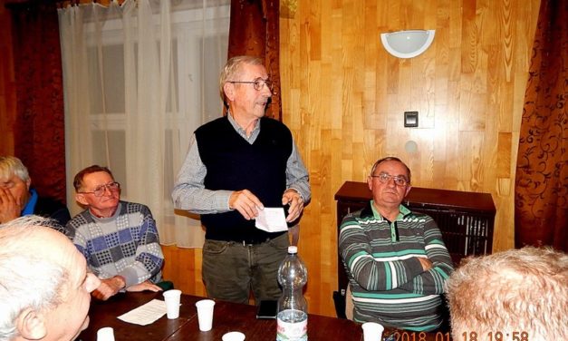 Közgyűlés  a  Bajtársi  Egyesületnél