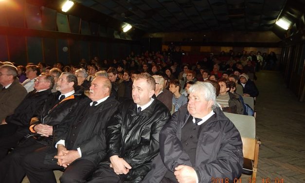 Kéthelyen,  a  Kultúra  Napján  lépett  fel  a  Dalárda