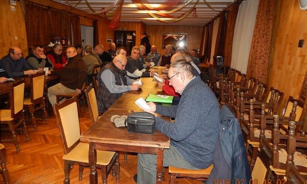 Közgyűlés  a  Bajtársi  Egyesületnél