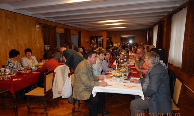 Nőnap  a  Bajtársi  Egyesületnél