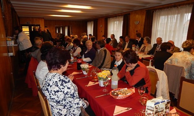 Nőnap  a  Bajtársi  Egyesületnél