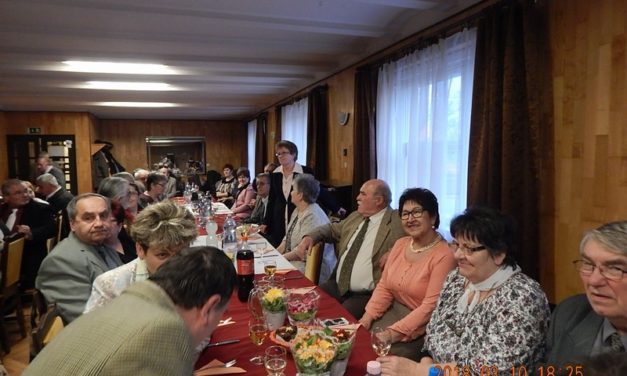 Nőnap  a  Bajtársi  Egyesületnél