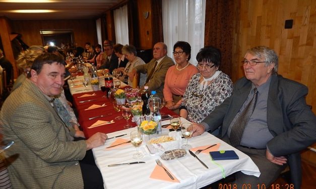 Nőnap  a  Bajtársi  Egyesületnél