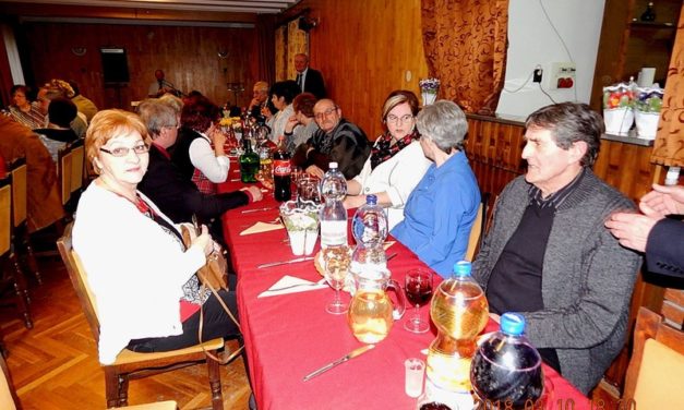 Nőnap  a  Bajtársi  Egyesületnél