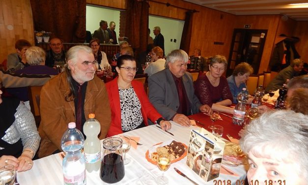 Nőnap  a  Bajtársi  Egyesületnél