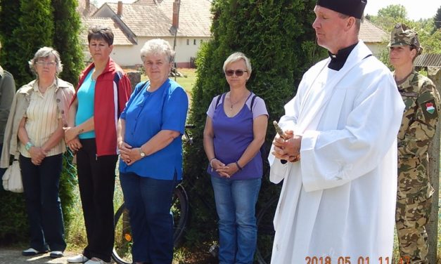 Mesztegnyőn  ünnepelt  a Marcali  Bajtársi  Dalárda
