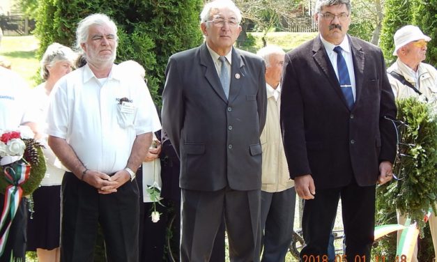 Mesztegnyőn  ünnepelt  a Marcali  Bajtársi  Dalárda