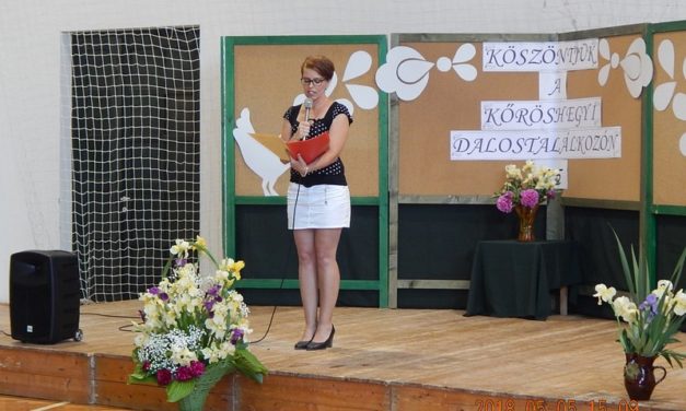 Kőröshegyi   dalos  találkozón  a  Marcali Bajtársi  Dalárda