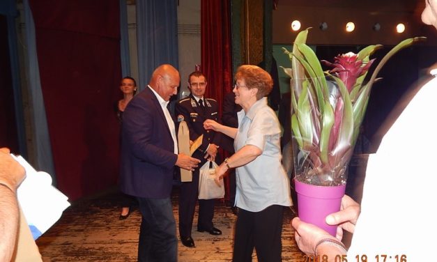 Balatonfűzfőn,  katonadalos  találkozón  a  Marcali  Bajtársi  Dalárda