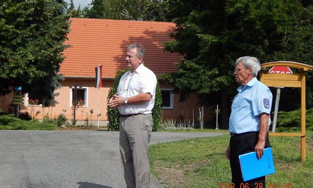 Mesztegnyőn  ünnepelt  a  Dalárda  a  Szent  László  napon.