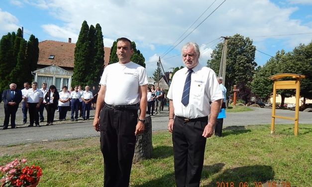 Mesztegnyőn  ünnepelt  a  Dalárda  a  Szent  László  napon.