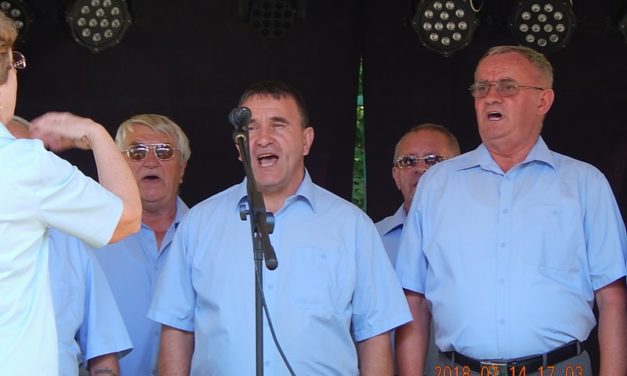 Mesztegnyőn  és  Várvölgyön  a  Dalárda