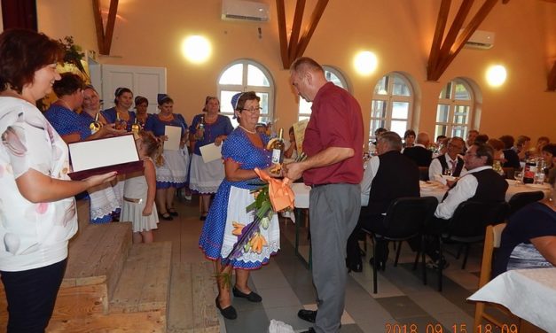VI. Liszói  Dalostalálkozón  a  Marcali  Bajtársi  Dalárda