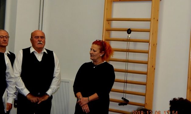 Keszthelyen  a   Dalárda