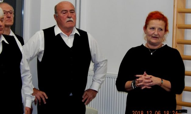 Keszthelyen  a   Dalárda